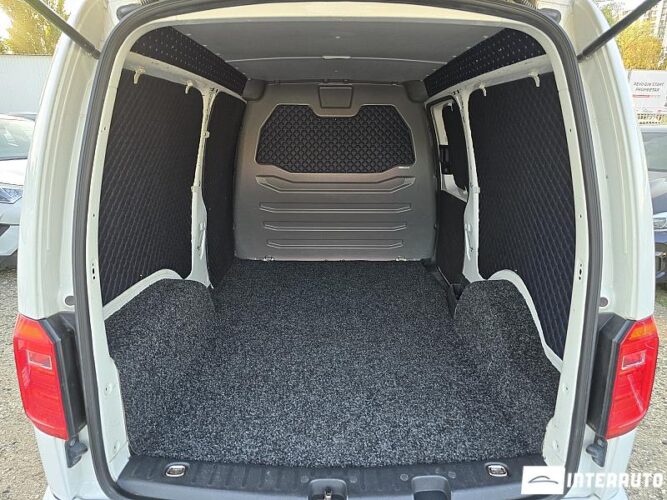 Volkswagen Caddy Maxi 38 interauto-car