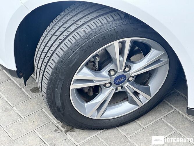 Ford Focus 47 interauto-car