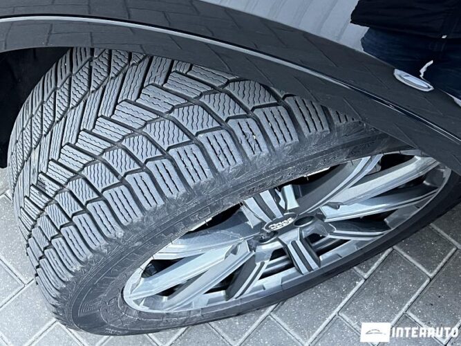 Audi Q7 61 interauto-car