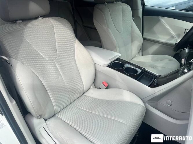 Toyota Venza 44 interauto-car