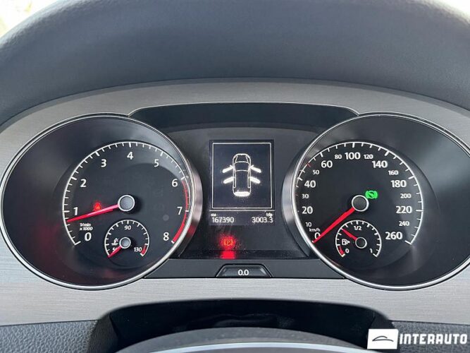 Volkswagen Golf Sport Van 36 interauto-car