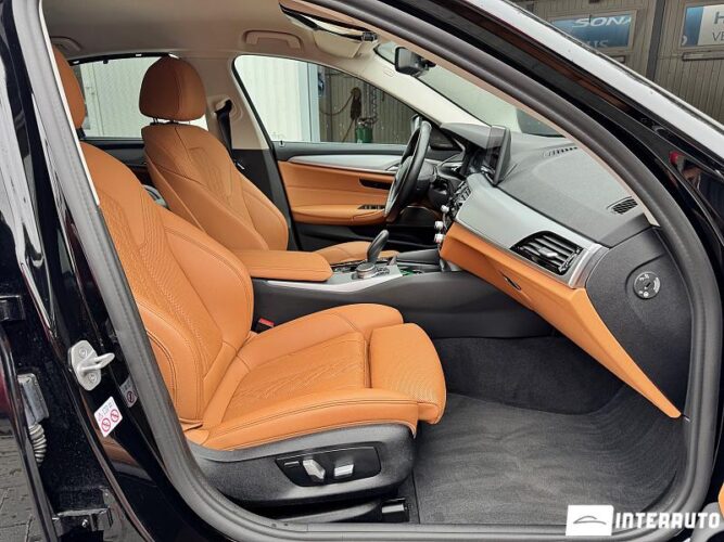 BMW 530e 37 interauto-car