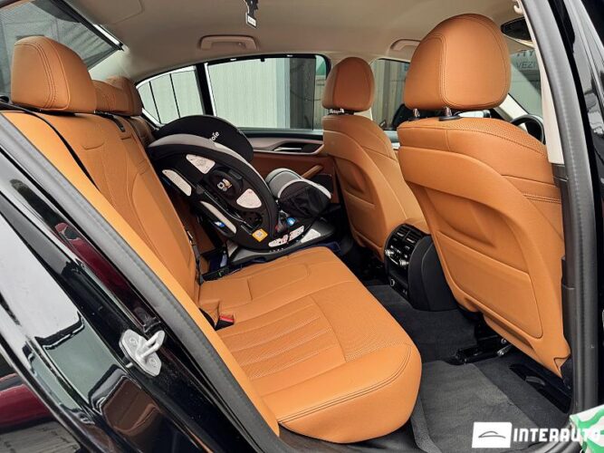 BMW 530e 49 interauto-car