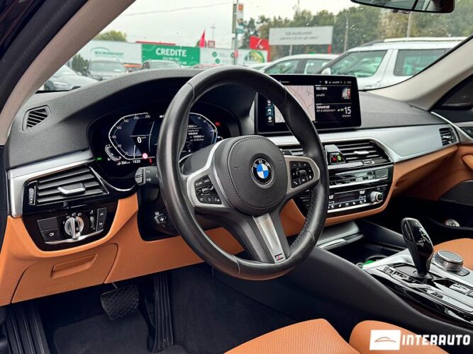 BMW 530e 38 interauto-car