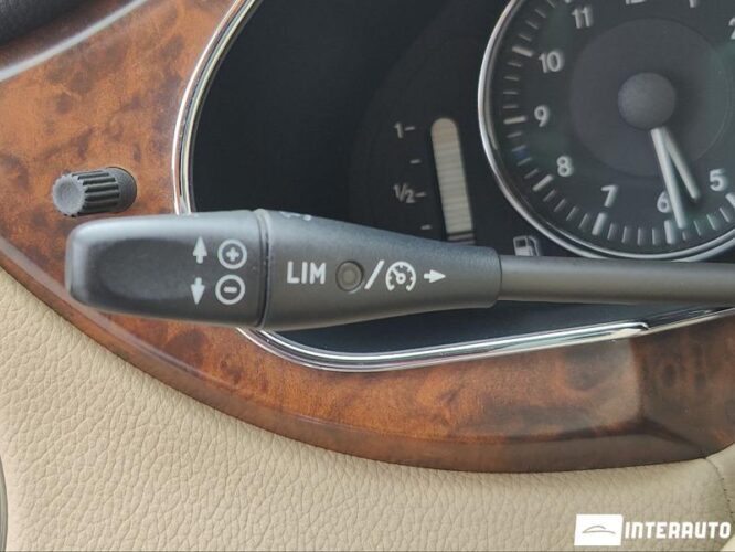 Mercedes CLS 350 52 interauto-car