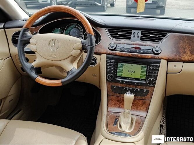 Mercedes CLS 350 42 interauto-car