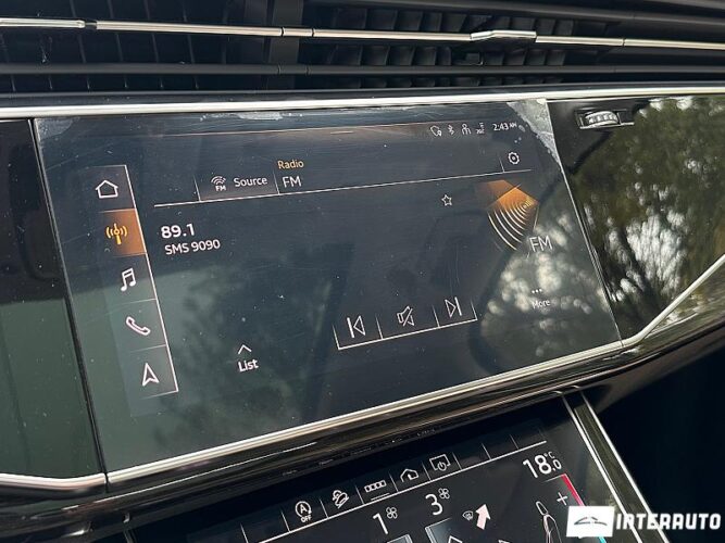 Audi Q7 53 interauto-car