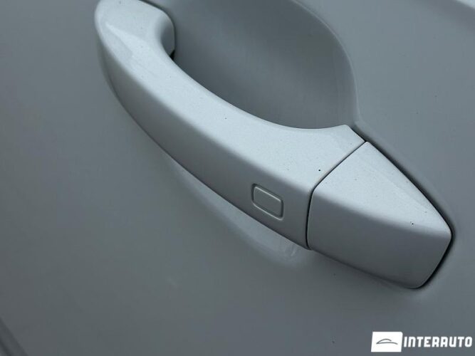 Audi Q7 43 interauto-car