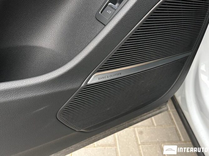 Audi Q7 47 interauto-car