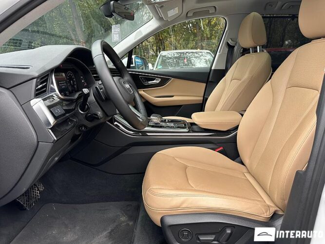 Audi Q7 45 interauto-car