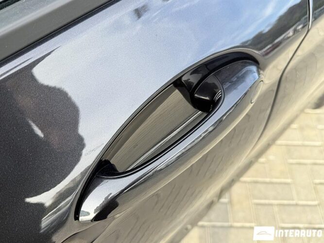 BMW X3 2.0D 50 interauto-car