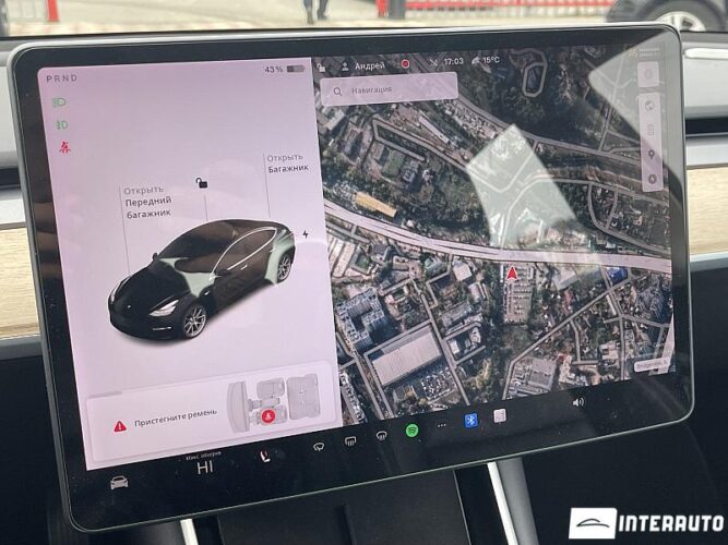 Tesla Model 3 37 interauto-car
