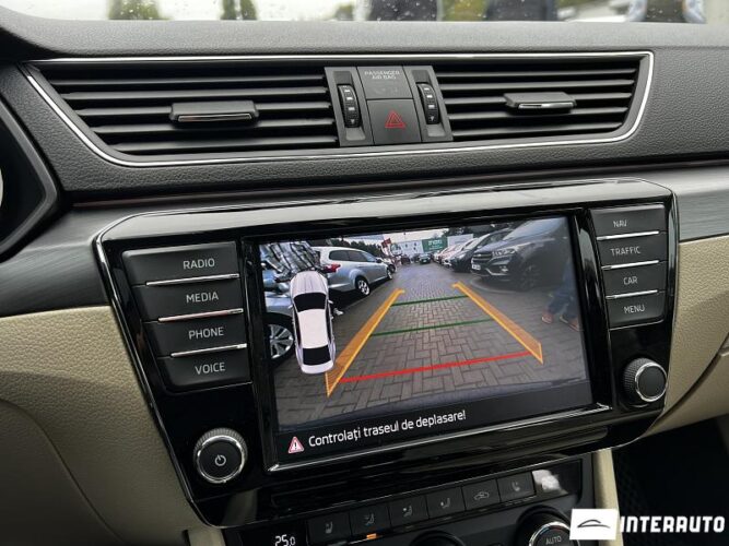 Skoda Superb 46 interauto-car