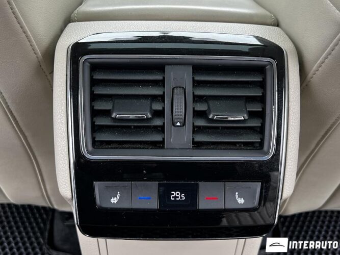 Skoda Superb 54 interauto-car