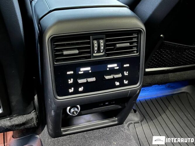 Porsche Cayenne Turbo E-Hybrid Coupe 46 interauto-car