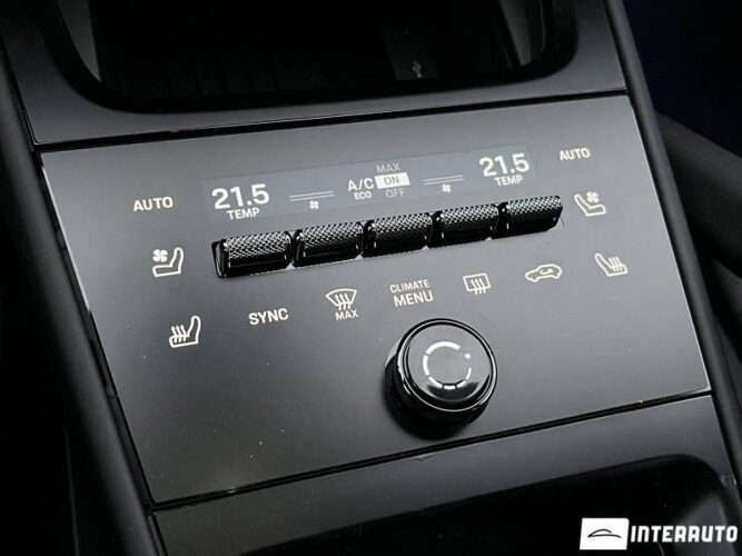 Porsche Cayenne Turbo E-Hybrid Coupe 43 interauto-car