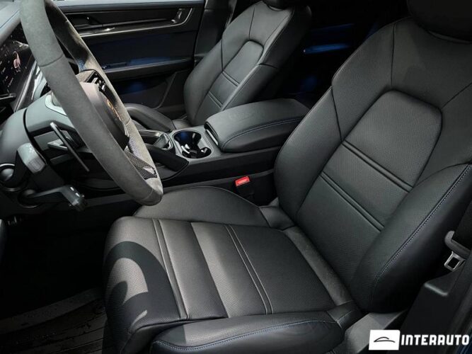 Porsche Cayenne Turbo E-Hybrid Coupe 35 interauto-car