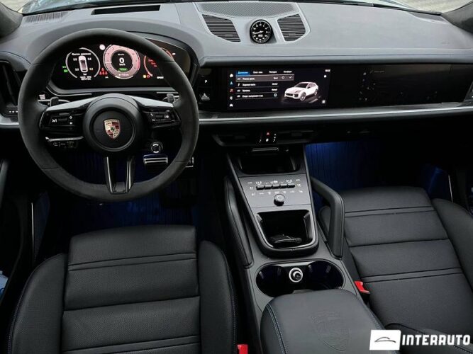 Porsche Cayenne Turbo E-Hybrid Coupe 36 interauto-car