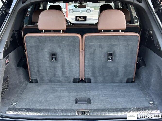 Audi Q7 56 interauto-car