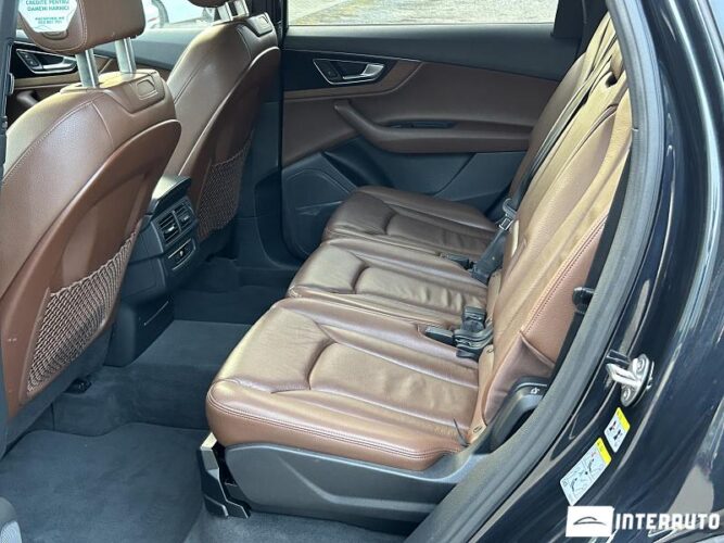 Audi Q7 52 interauto-car