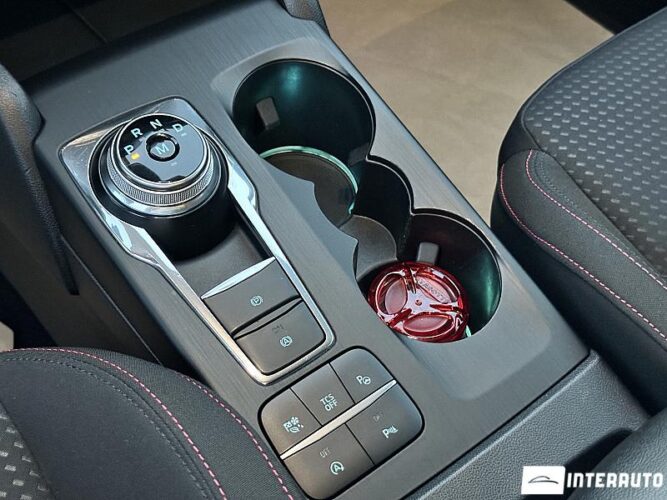 Ford Focus 43 interauto-car