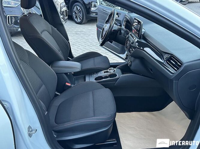 Ford Focus 46 interauto-car