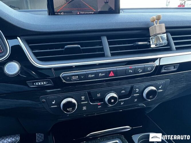 Audi Q7 48 interauto-car