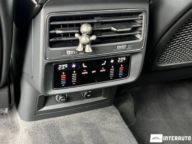 Audi Q7 53 interauto-car