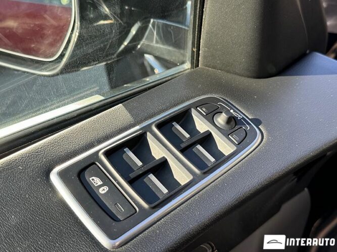 Jaguar F-Pace 50 interauto-car