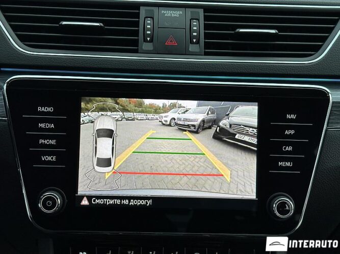 Skoda Superb 41 interauto-car