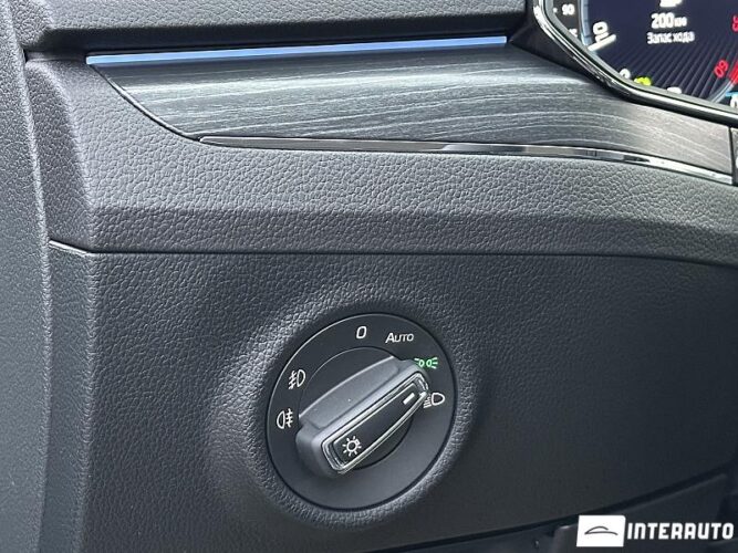 Skoda Superb 49 interauto-car