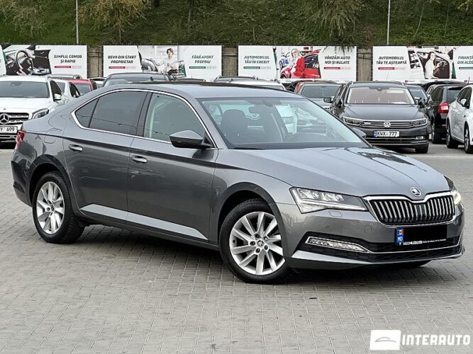 Skoda Superb 33 interauto-car