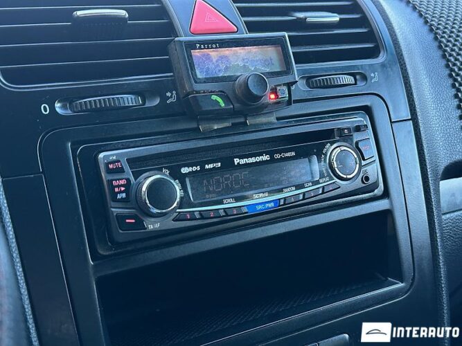 Volkswagen Golf 37 interauto-car