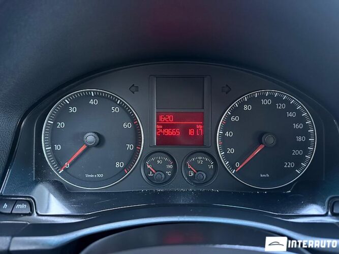 Volkswagen Golf 36 interauto-car