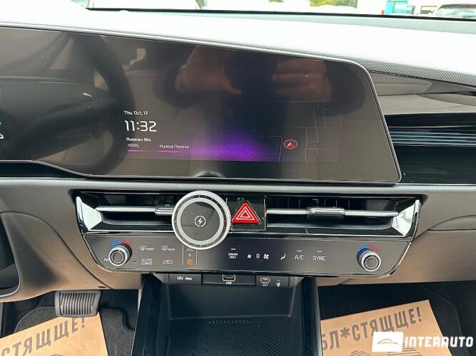 Kia Niro 45 interauto-car