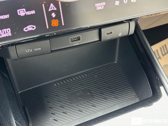 Kia Niro 49 interauto-car