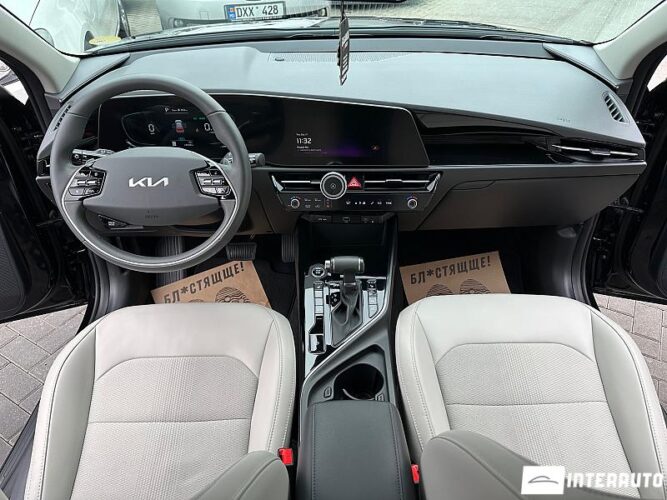 Kia Niro 40 interauto-car