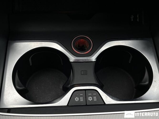 BMW X6 3.0D 45 interauto-car