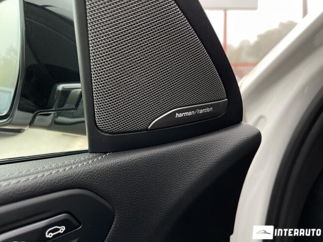 BMW X6 3.0D 47 interauto-car