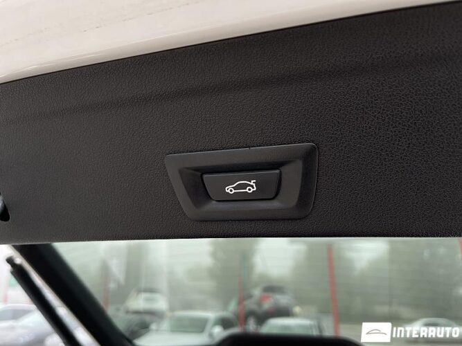 BMW X6 3.0D 52 interauto-car