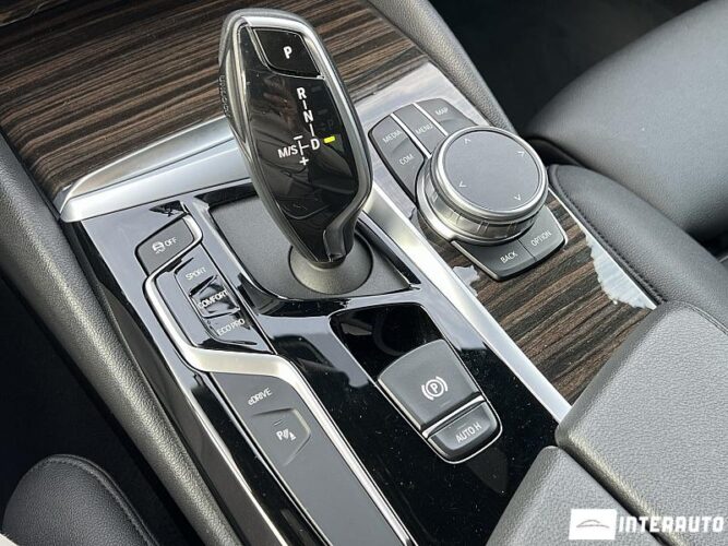 BMW 530e 50 interauto-car