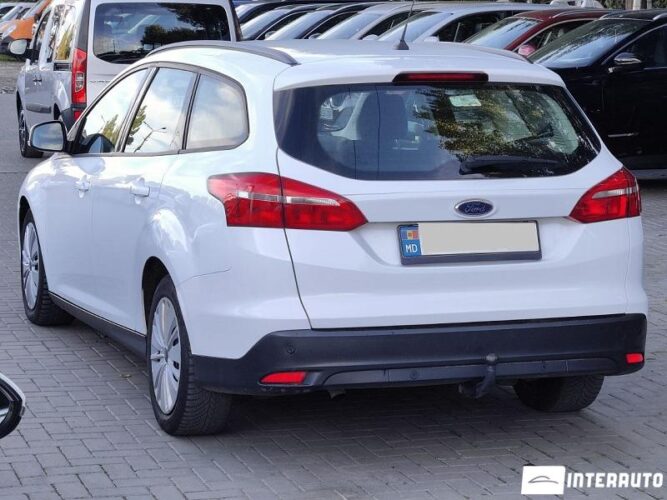 Ford Focus 29 interauto-car
