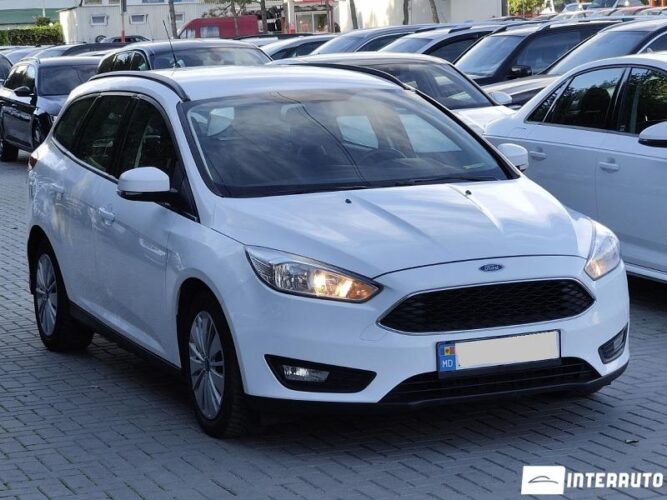 Ford Focus 28 interauto-car
