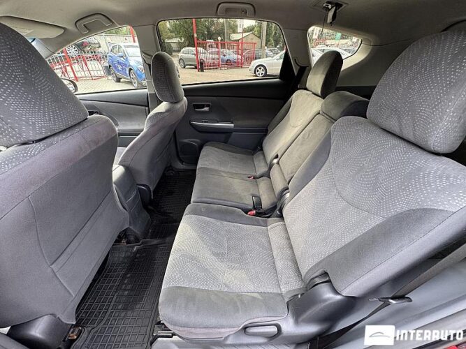 Toyota Prius Plus / V 61 interauto-car