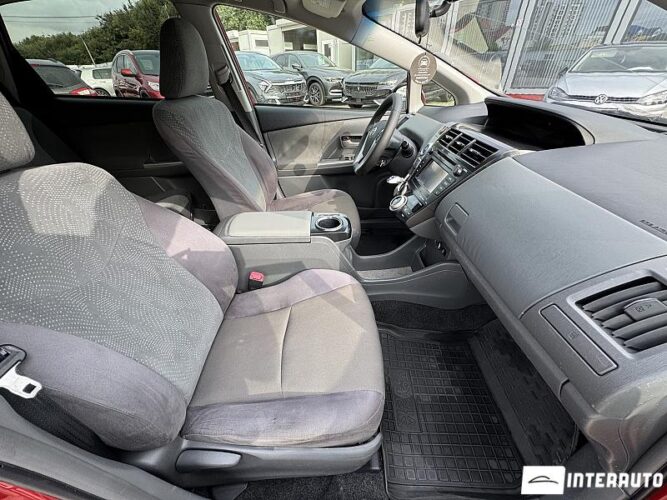 Toyota Prius Plus / V 56 interauto-car