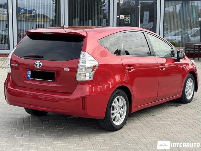 Toyota Prius Plus / V 40 interauto-car