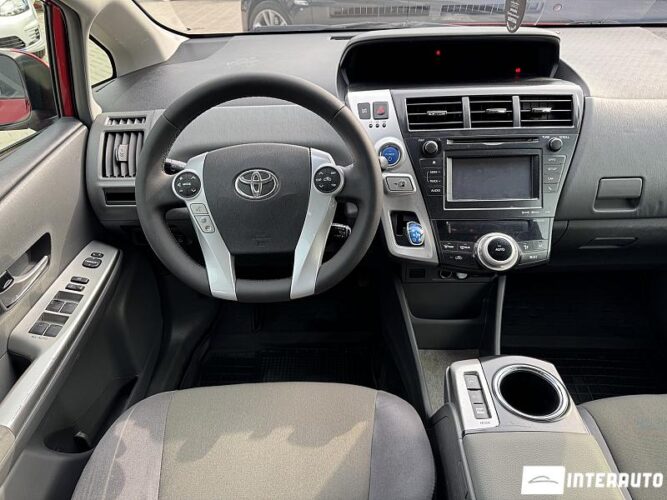 Toyota Prius Plus / V 48 interauto-car
