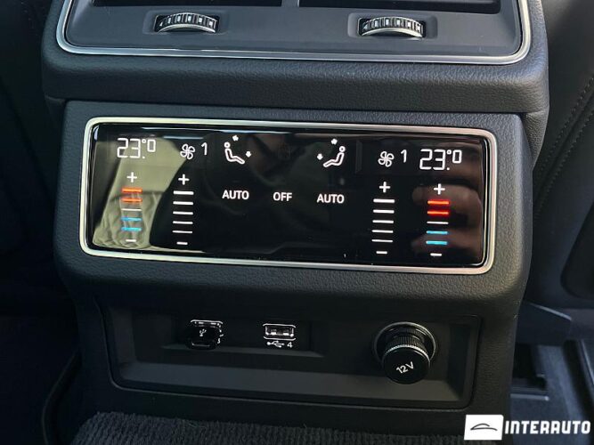 Audi S6 62 interauto-car