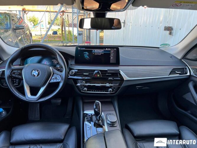 BMW 545e 38 interauto-car