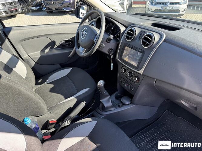Dacia Sandero Stepway 44 interauto-car